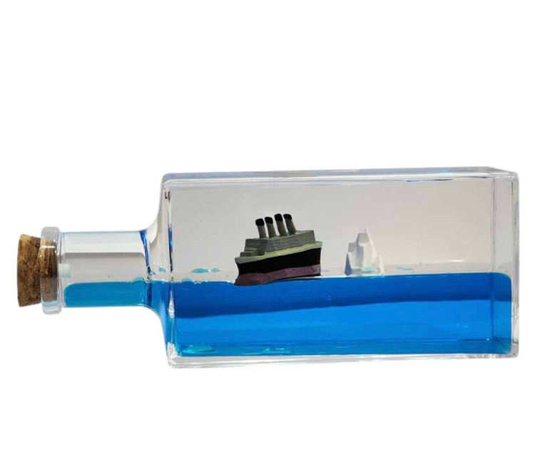 خرید آنلاینبطری کشتی تایتانیک